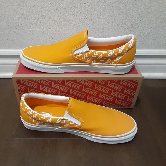 Vans - Picture 3 of 4
